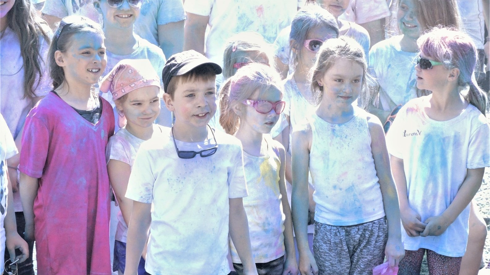 Succès pour la deuxième édition de la course colorée déguisée au Parc des Sept-Chutes