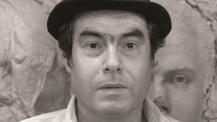 Le sculpteur français Bachir Hadji.
