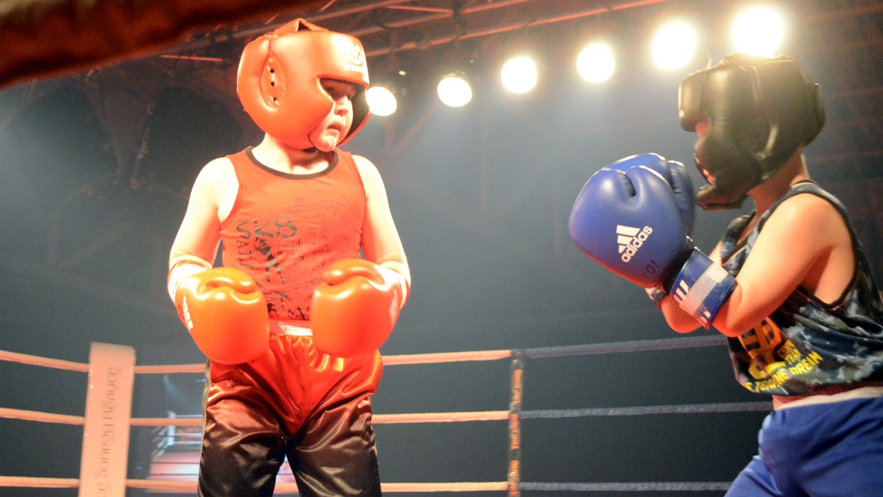 Plus de 850 personnes assistent au Super gala de boxe Dooly's