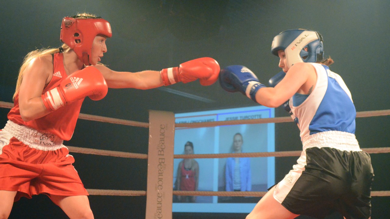 Plus de 850 personnes assistent au Super gala de boxe Dooly's