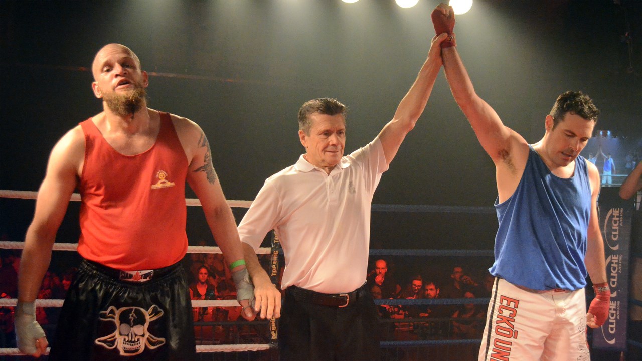 Plus de 850 personnes assistent au Super gala de boxe Dooly's