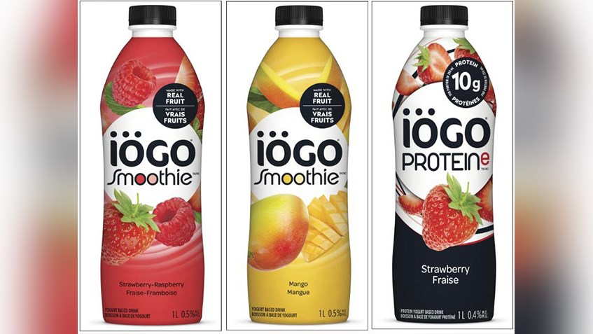 Les produits visés par le rappel de gauche à droite : Boisson à base de yogourt à la saveur fraise-framboise de marque iögo Smoothie (1 L), Boisson à base de yogourt à la mangue de marque iögo Smoothie (1 L) et Boisson à base de yogourt protéiné à la fraise de marque iögo Proteine (1 L).