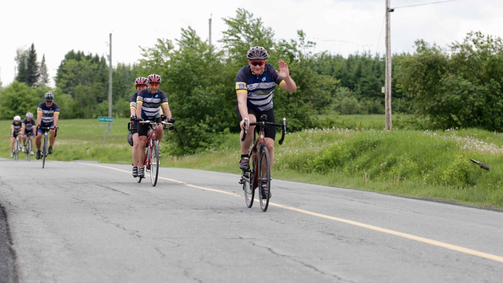 La grêle, le vent, la pluie : rien n'arrête les cyclistes du Défi Tour de Beauce 2017