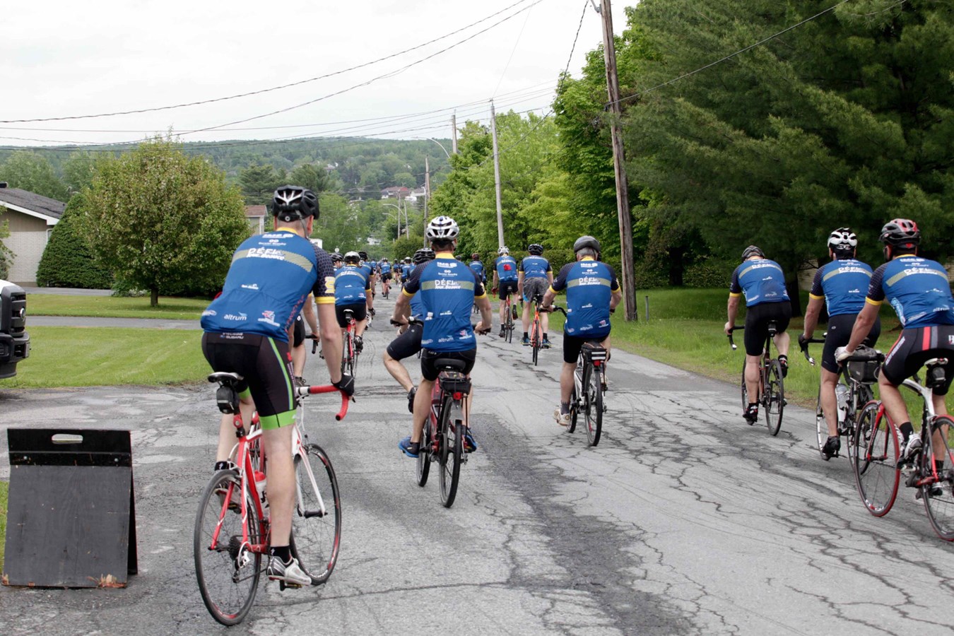 La grêle, le vent, la pluie : rien n'arrête les cyclistes du Défi Tour de Beauce 2017