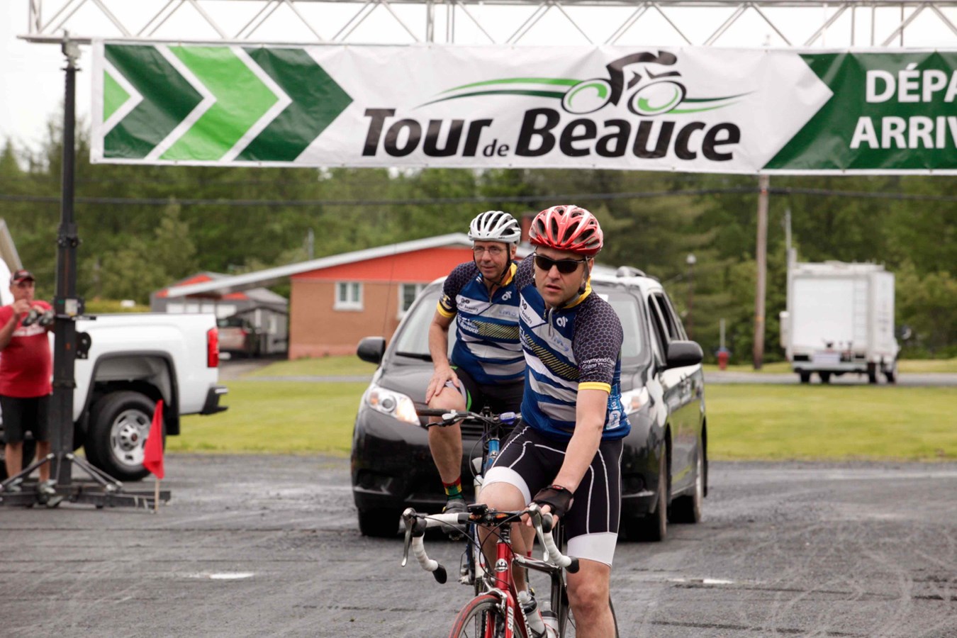 La grêle, le vent, la pluie : rien n'arrête les cyclistes du Défi Tour de Beauce 2017