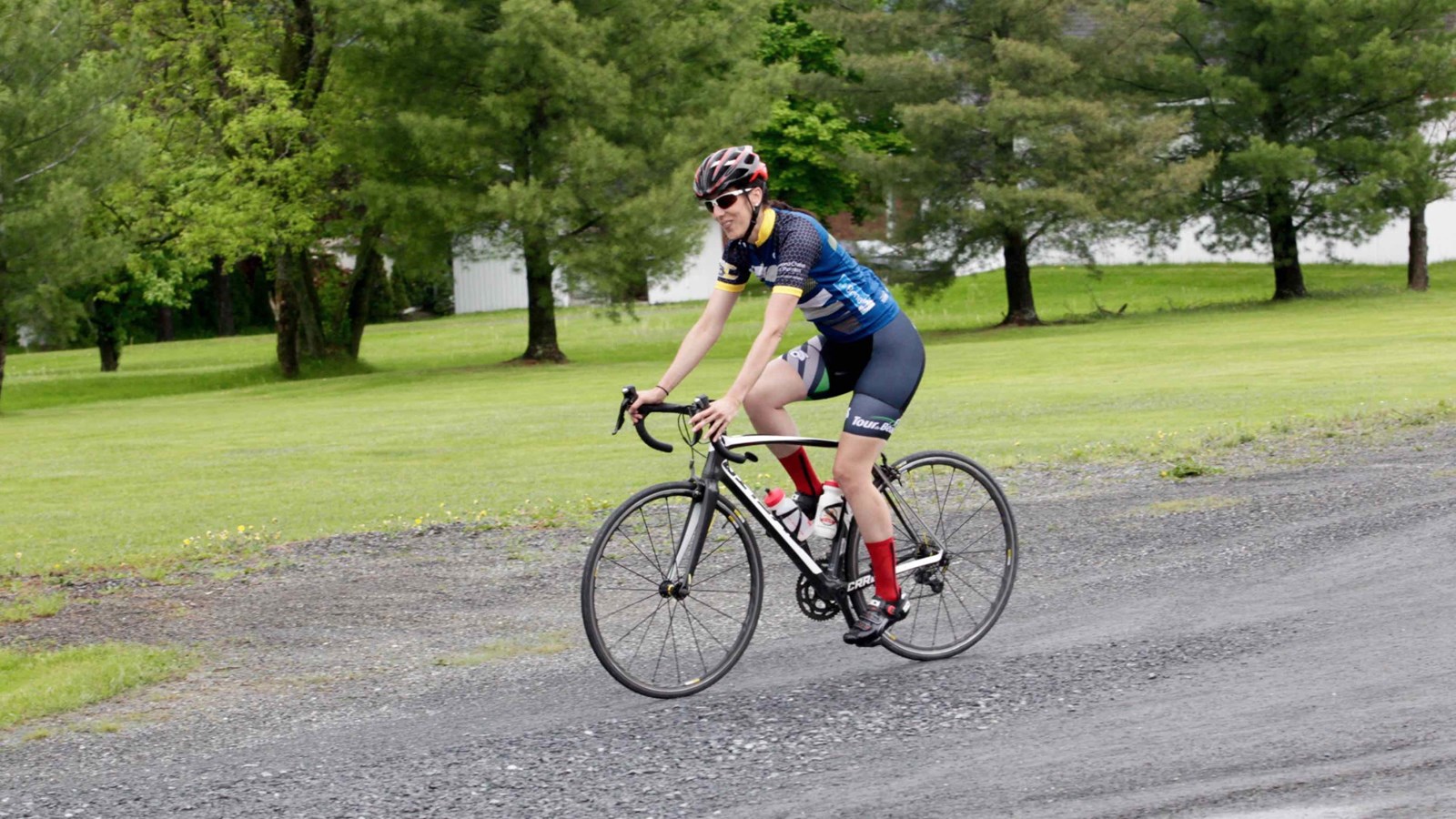 La grêle, le vent, la pluie : rien n'arrête les cyclistes du Défi Tour de Beauce 2017