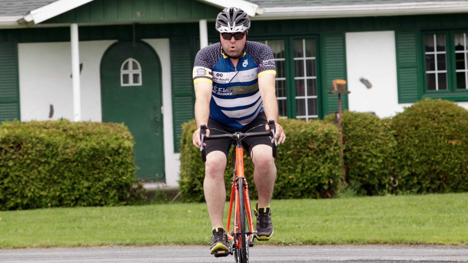 La grêle, le vent, la pluie : rien n'arrête les cyclistes du Défi Tour de Beauce 2017