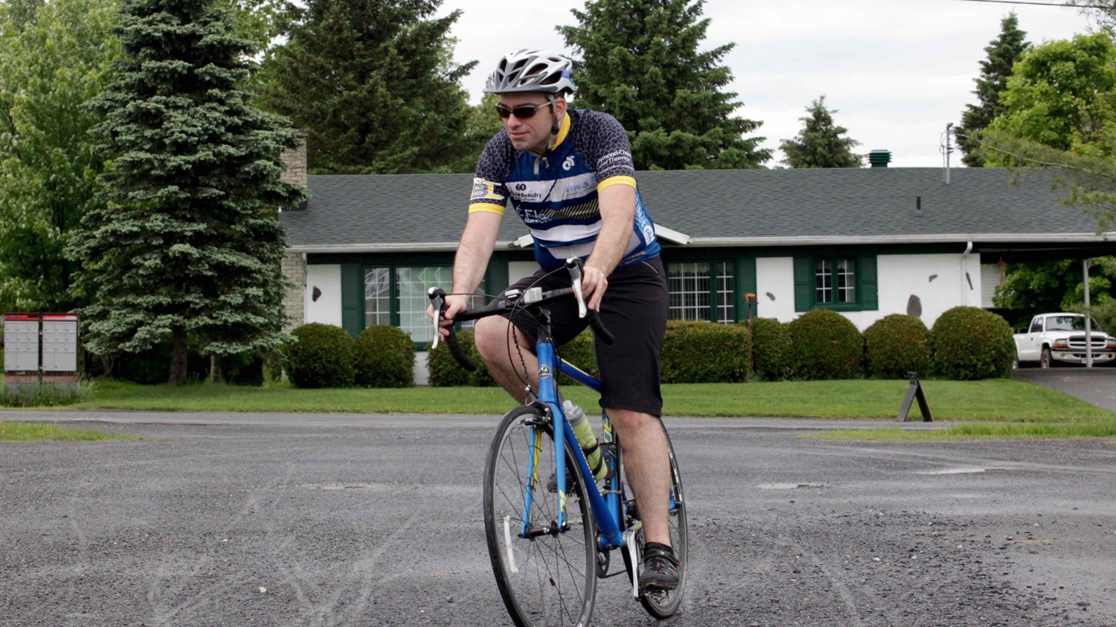 La grêle, le vent, la pluie : rien n'arrête les cyclistes du Défi Tour de Beauce 2017