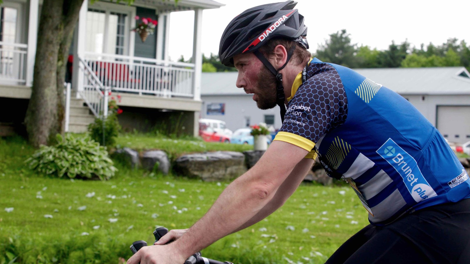 La grêle, le vent, la pluie : rien n'arrête les cyclistes du Défi Tour de Beauce 2017