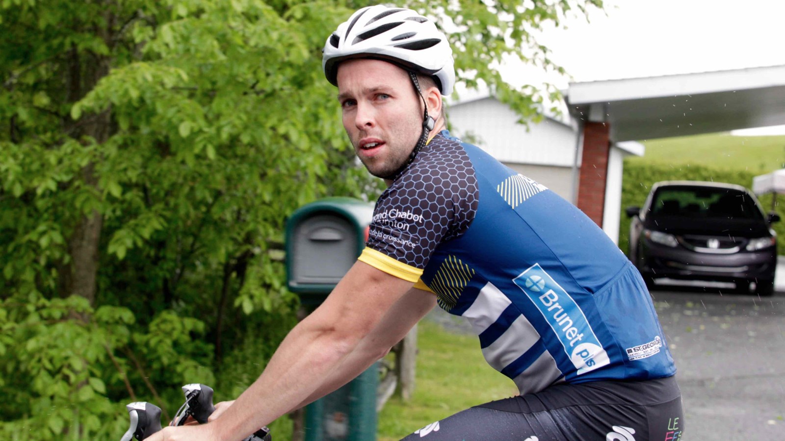 La grêle, le vent, la pluie : rien n'arrête les cyclistes du Défi Tour de Beauce 2017
