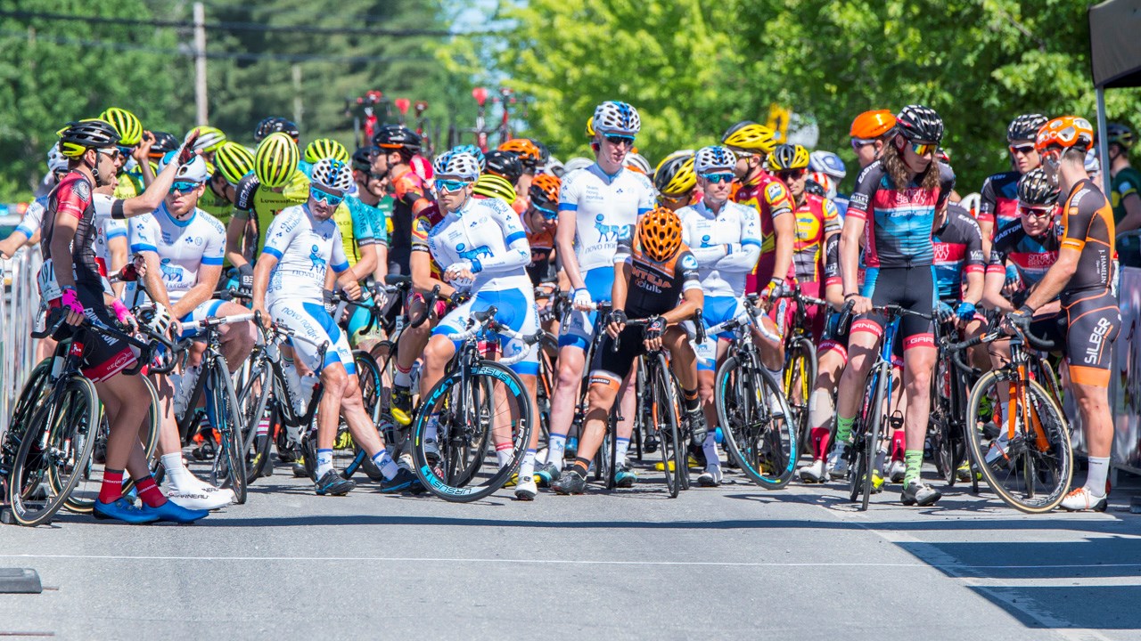 TOUR DE BEAUCE 2017 | Les cyclistes ont pris le départ vers 10h pour la 1ère étape