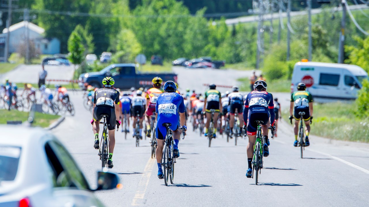TOUR DE BEAUCE 2017 | Les cyclistes ont pris le départ vers 10h pour la 1ère étape