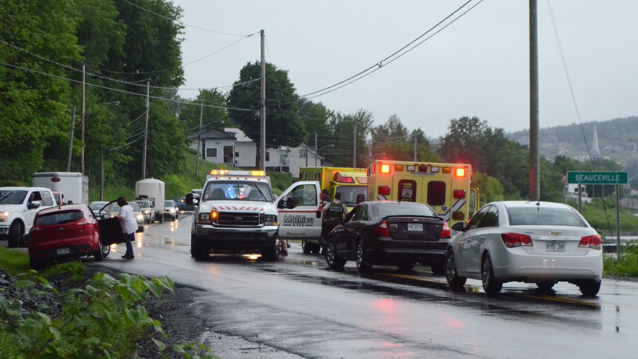 EN BREF | Accident sur l'avenue Lambert à Beauceville