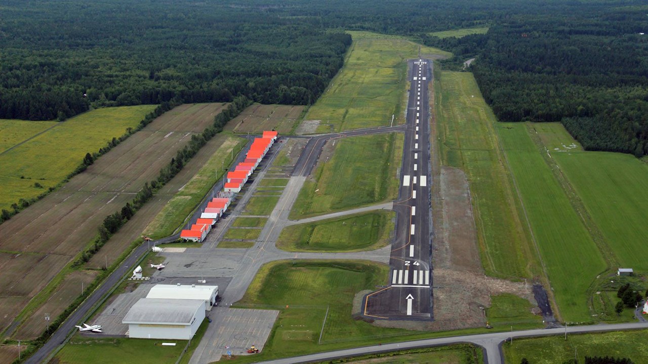Fin des travaux à l'aéroport de Saint-Georges, dont la piste ouvrira vendredi