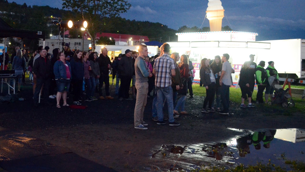 Beauceville célèbre la fête nationale en rendant hommage à Bob Bissonnette