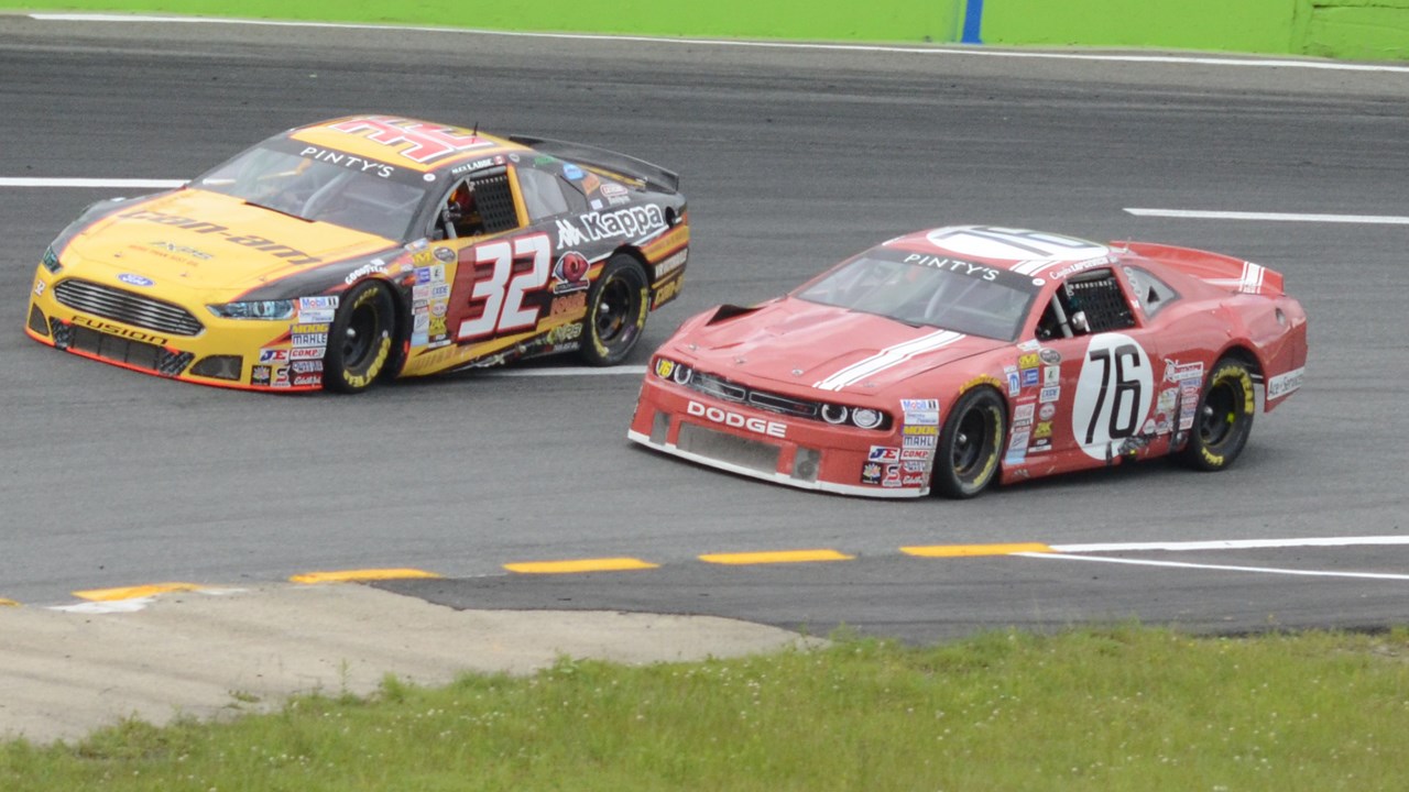 Lapcevich devance Labbé lors du Nascar Pinty's CRS Express 300