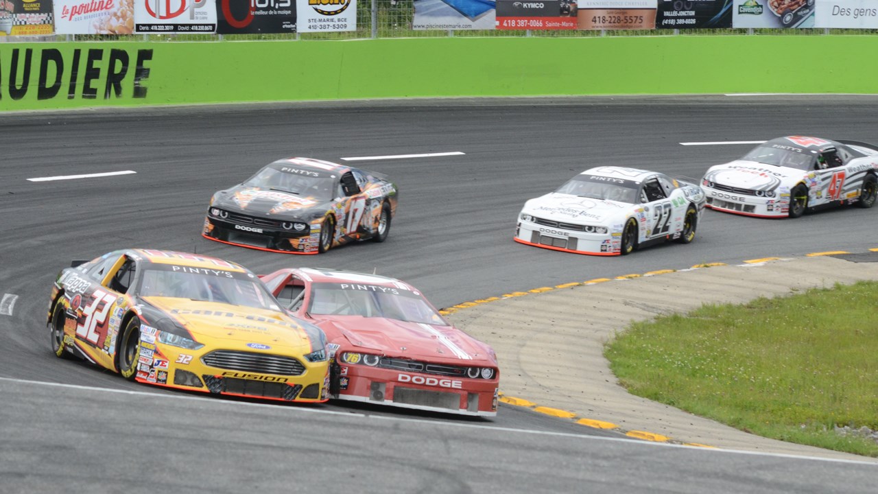 Lapcevich devance Labbé lors du Nascar Pinty's CRS Express 300