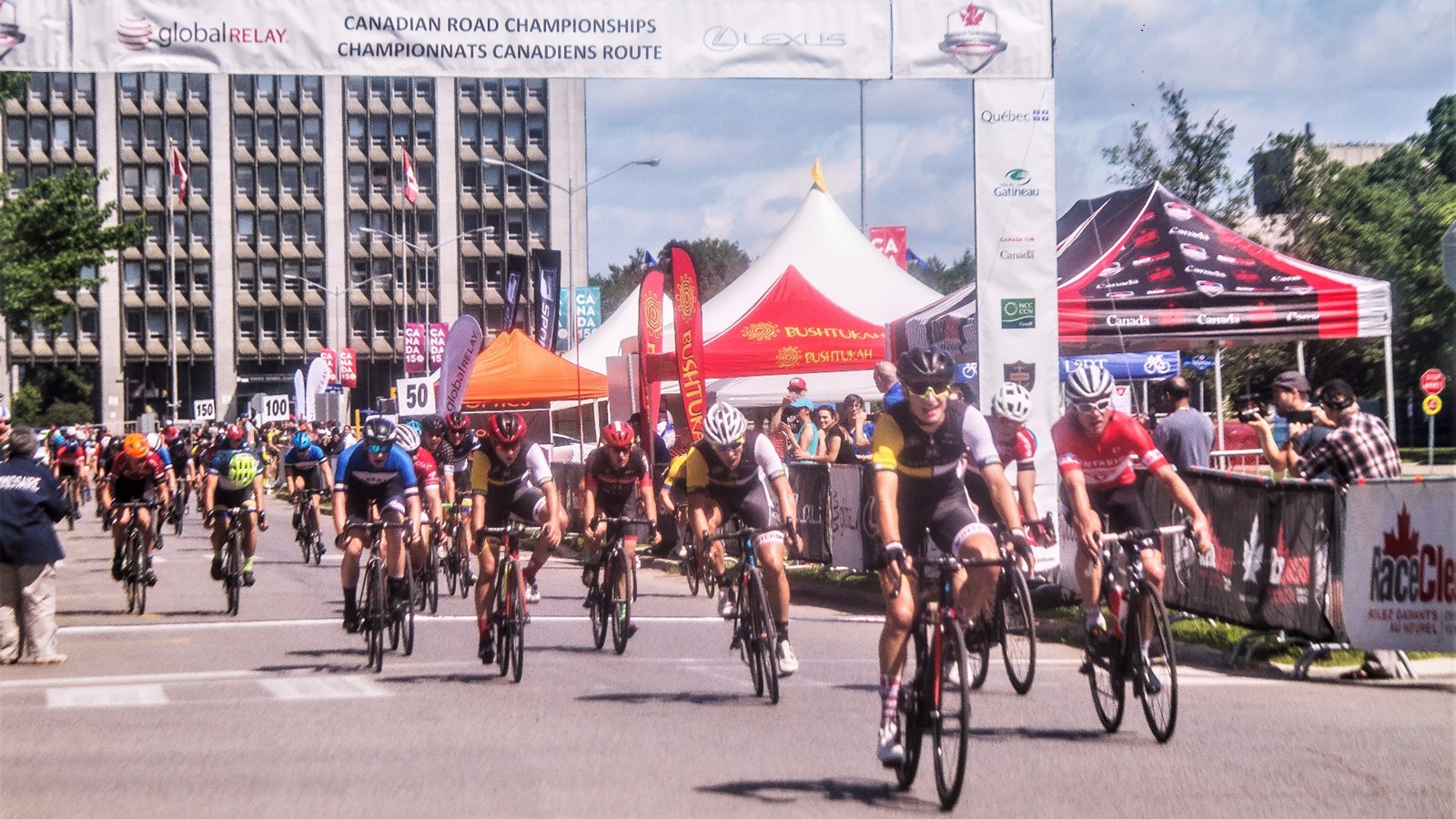 Le cycliste beauceron Guillaume Davidson lors de l'épreuve de la course sur route aux Championnats canadiens d'Ottawa le 24 juin 2017.