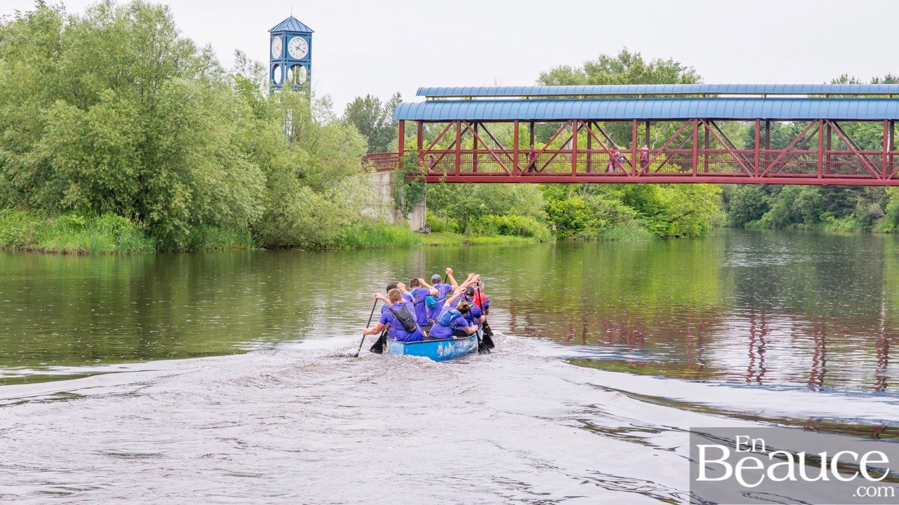 COURSE RABASKA 1/2 | Huit canots se sont affrontés sur la rivière à St-Georges