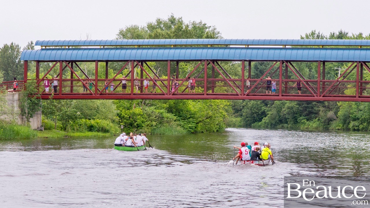 COURSE RABASKA 1/2 | Huit canots se sont affrontés sur la rivière à St-Georges