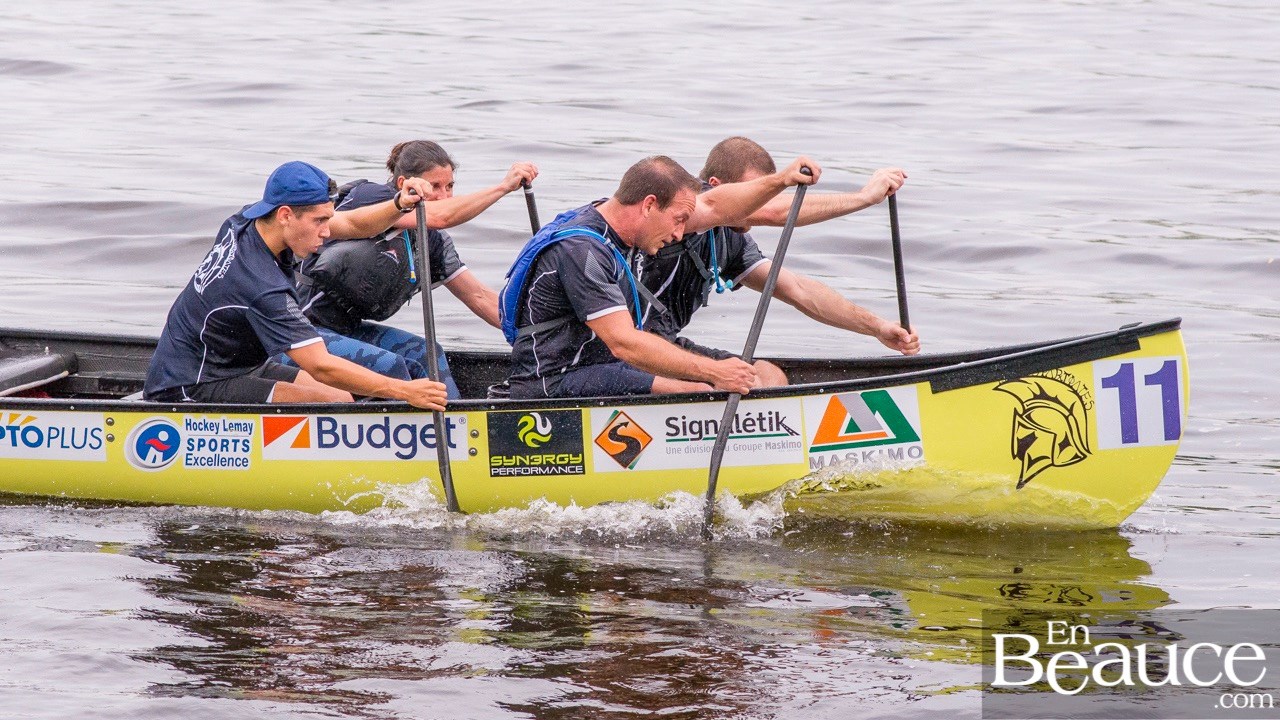 COURSE RABASKA 1/2 | Huit canots se sont affrontés sur la rivière à St-Georges
