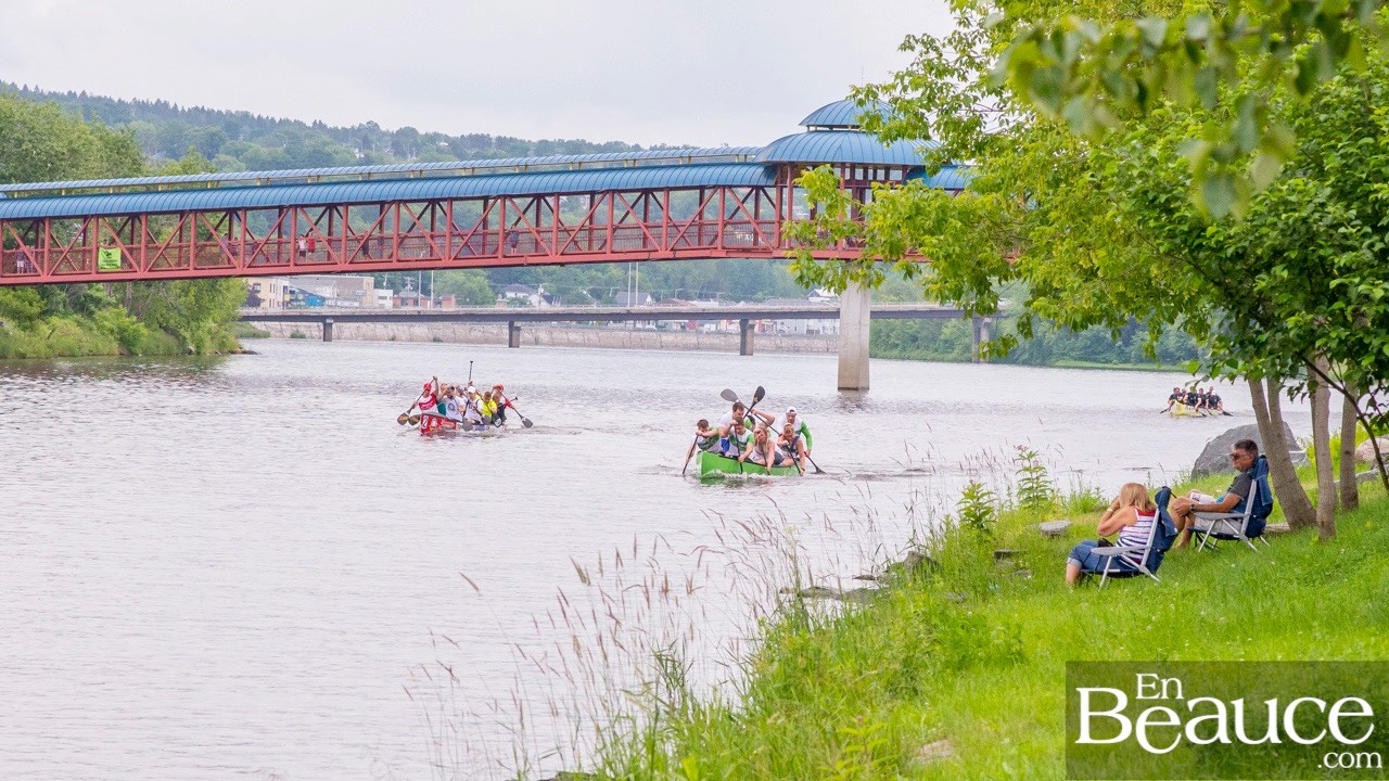 COURSE RABASKA 1/2 | Huit canots se sont affrontés sur la rivière à St-Georges