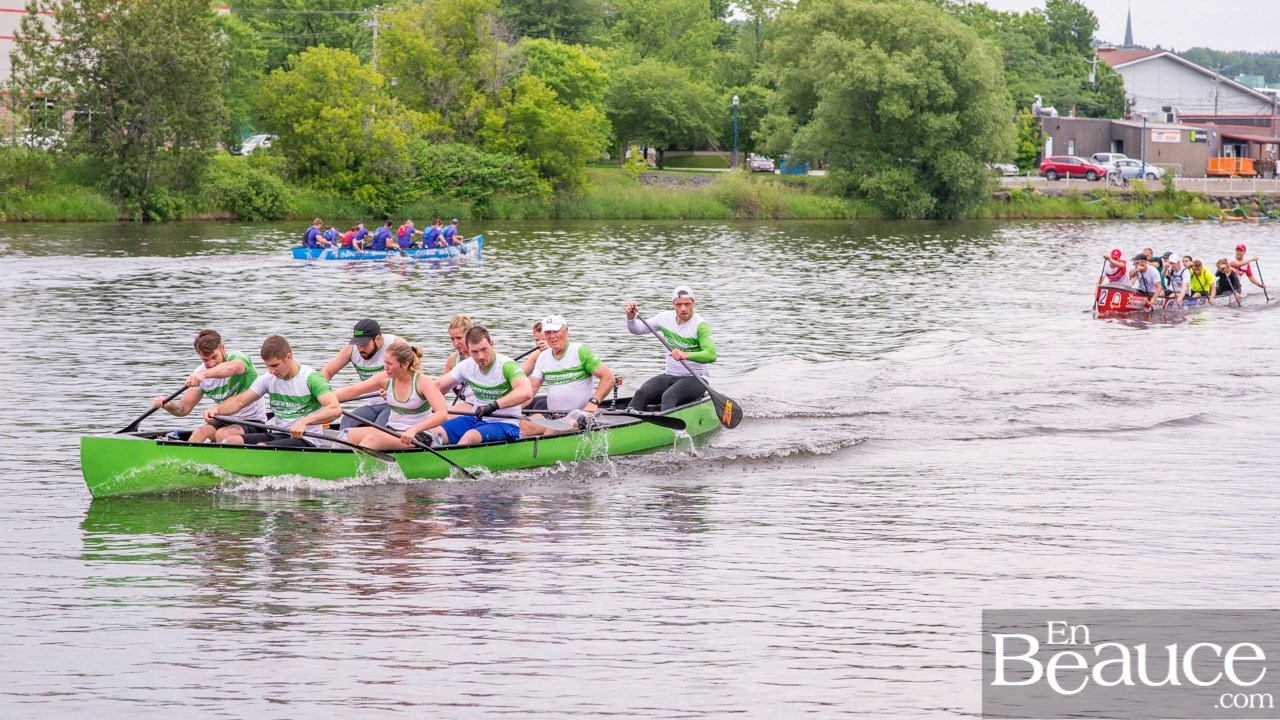 COURSE RABASKA 1/2 | Huit canots se sont affrontés sur la rivière à St-Georges