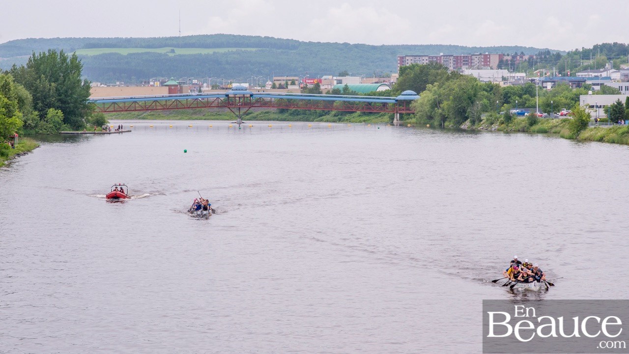 COURSE RABASKA 1/2 | Huit canots se sont affrontés sur la rivière à St-Georges