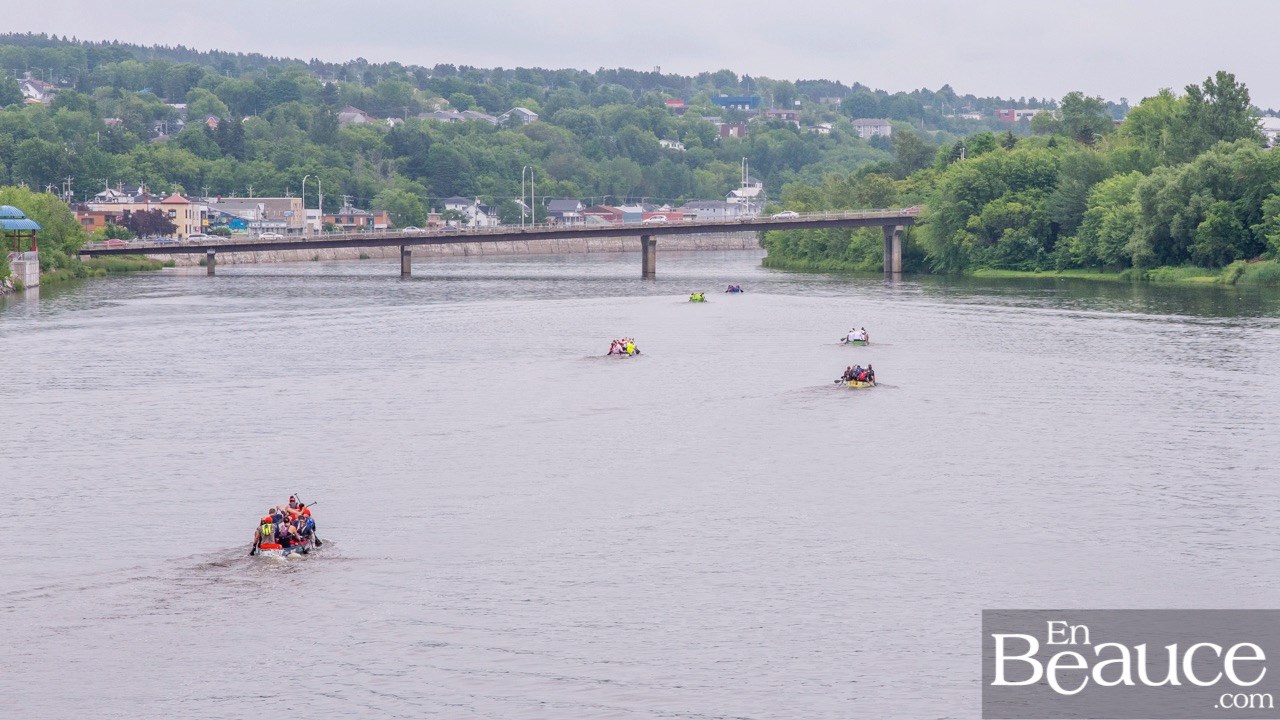 COURSE RABASKA 1/2 | Huit canots se sont affrontés sur la rivière à St-Georges