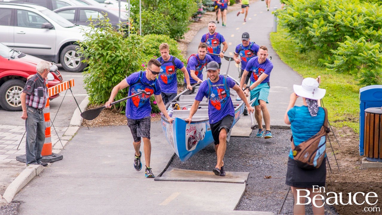 COURSE RABASKA 1/2 | Huit canots se sont affrontés sur la rivière à St-Georges