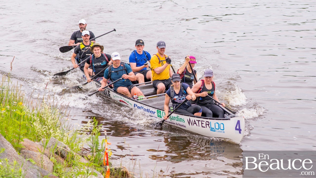 COURSE RABASKA 1/2 | Huit canots se sont affrontés sur la rivière à St-Georges