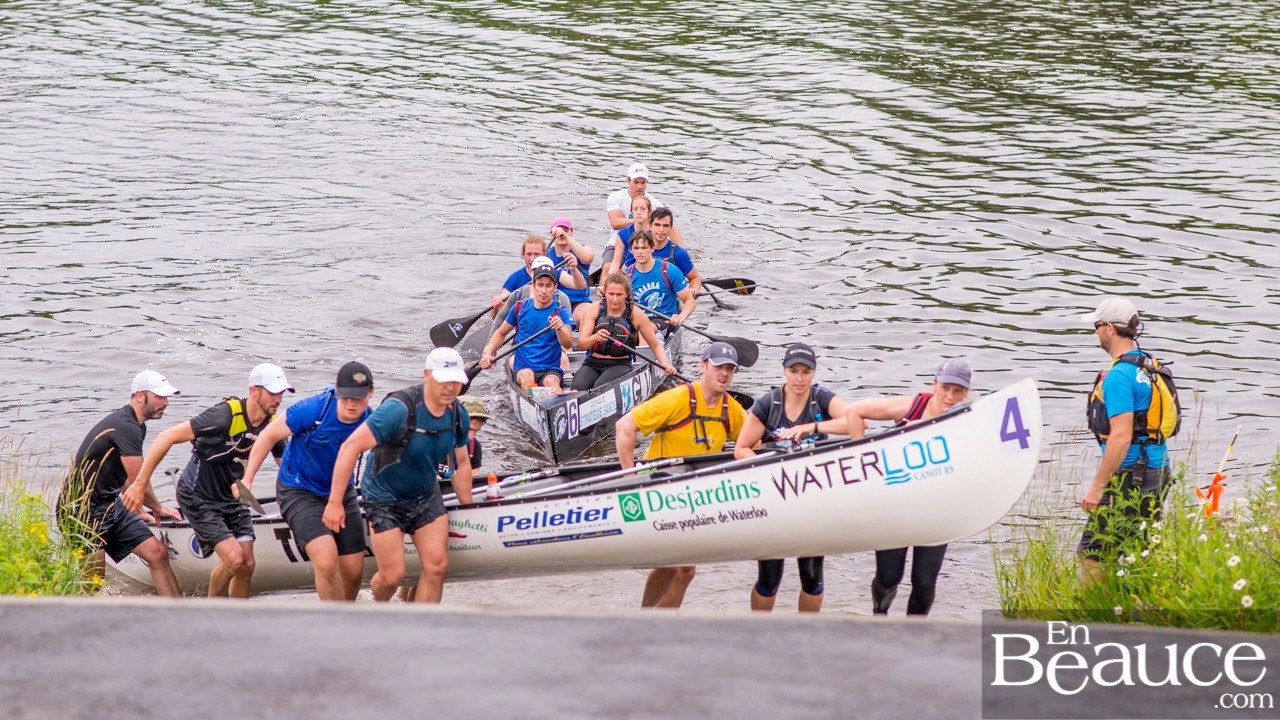 COURSE RABASKA 1/2 | Huit canots se sont affrontés sur la rivière à St-Georges