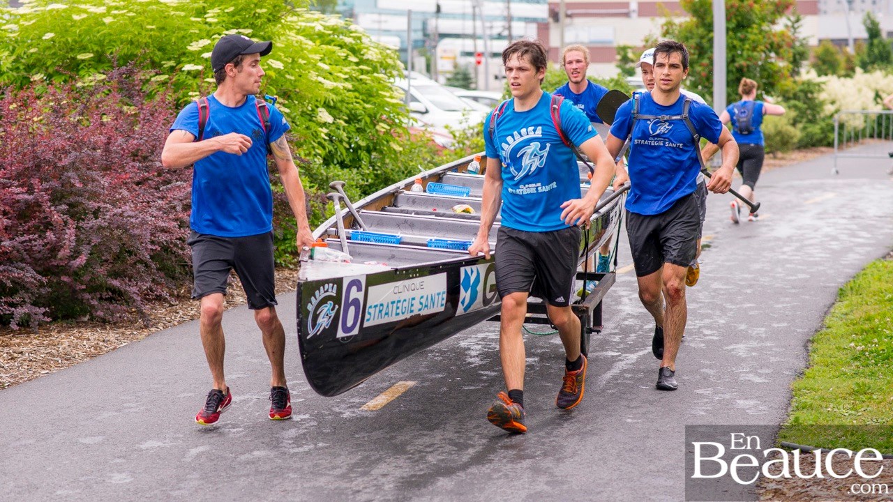 COURSE RABASKA 1/2 | Huit canots se sont affrontés sur la rivière à St-Georges