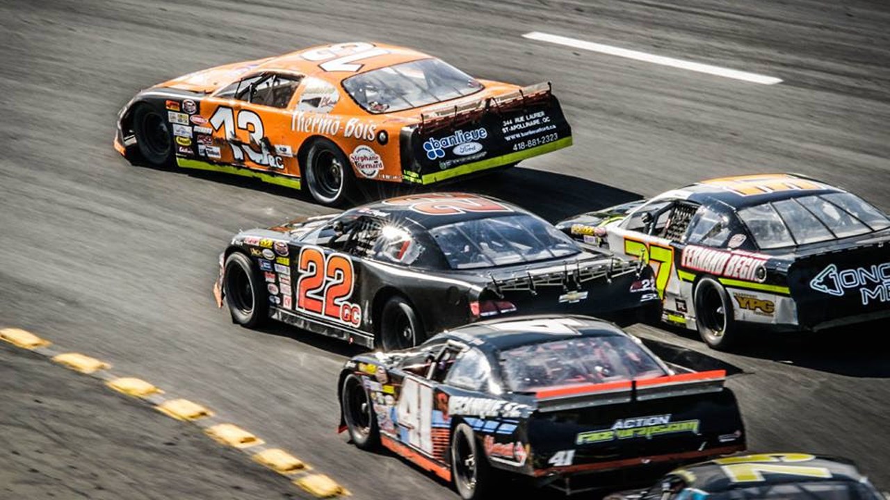 Samuel Charland remporte le Langis Caron à l'Autodrome Chaudière