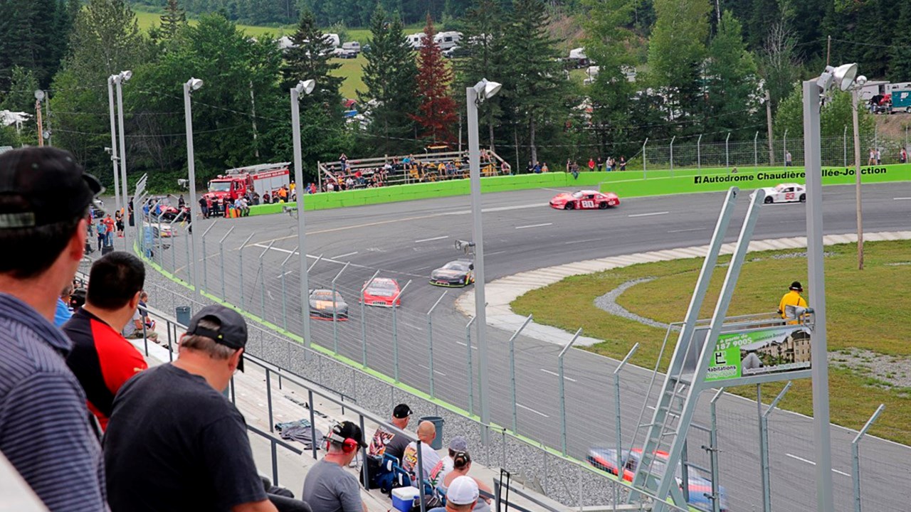 Une soirée Budweiser mouvementée à l’autodrome Chaudière