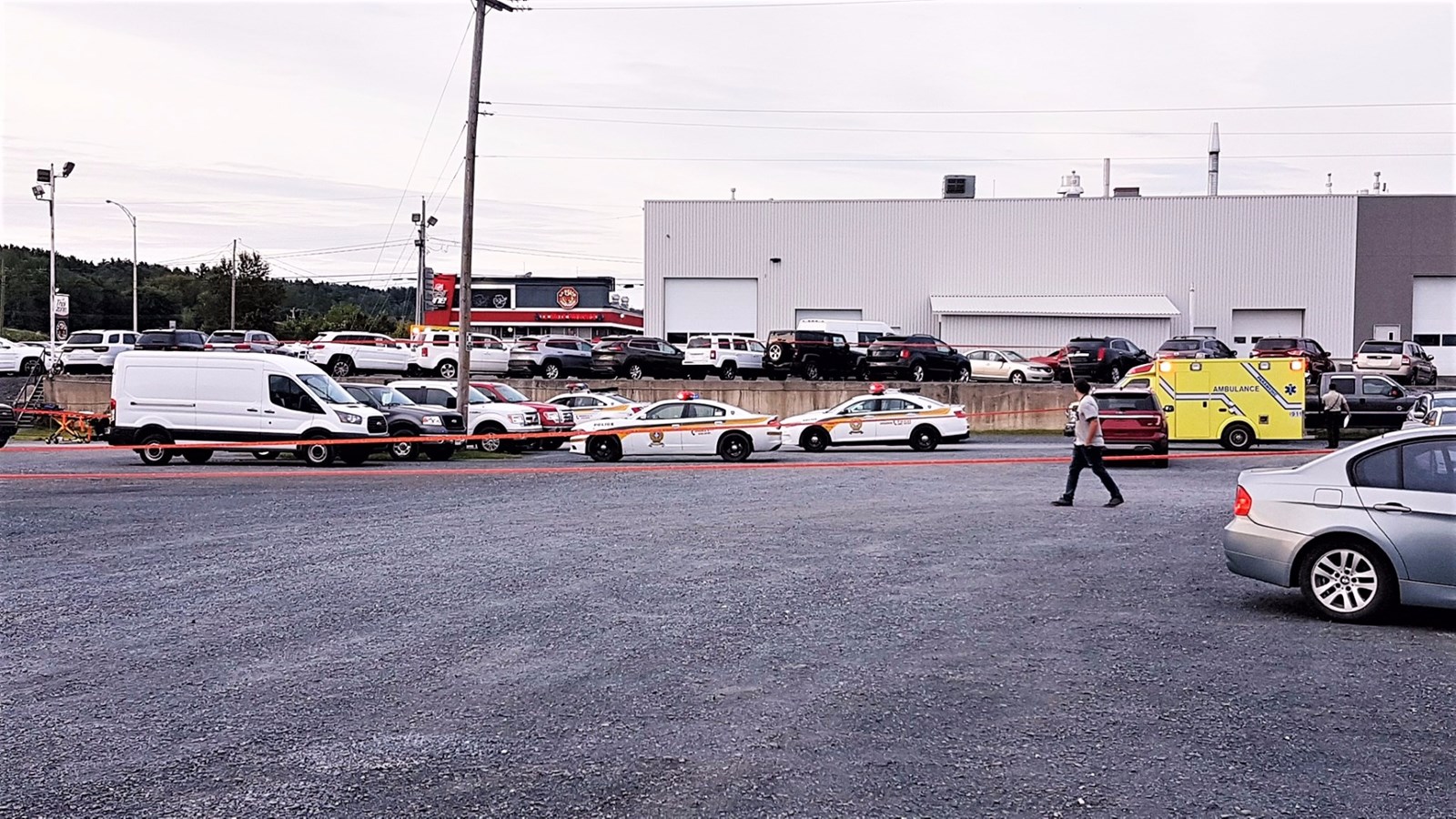 L'incident s'est produit dans le stationnement entre les concessionnaires automobiles Cliche Auto Ford et Kennebec Dodge Chrysler à Saint-Georges.