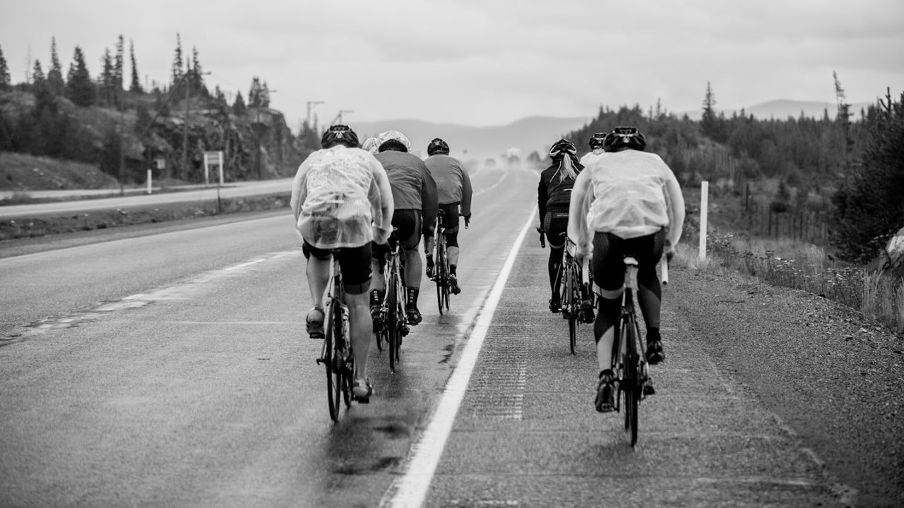 Mario Ferland en sera à une quatrième participation à la randonnée « À vélo contre le cancer chez les jeunes ». Il a fait parvenir des photos des précédentes éditions auxquelles il a pris part.