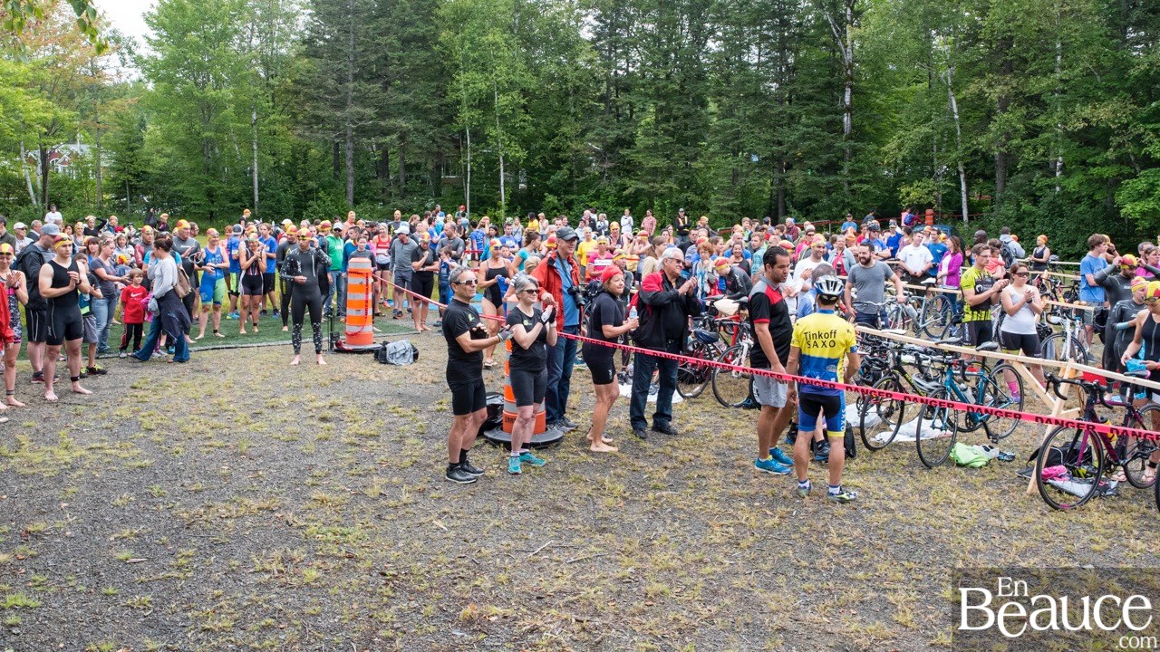De 9 à 69 ans, de Saint-Georges à Sept-Îles, 172 triathlètes à l’assaut du Lac-Poulin
