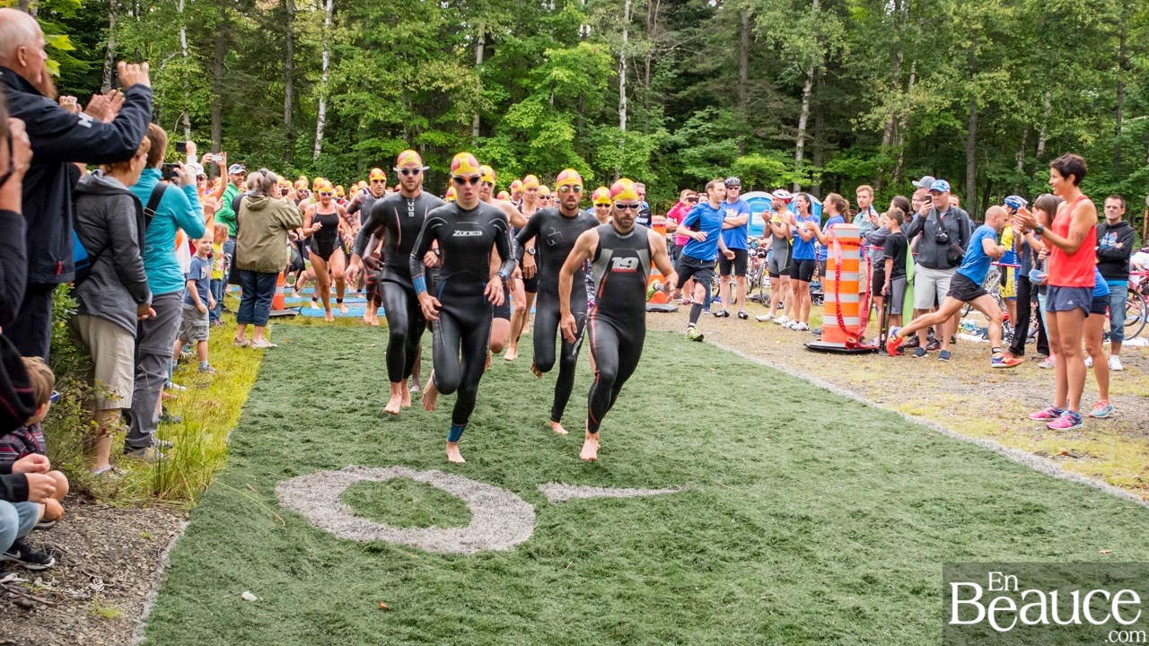 De 9 à 69 ans, de Saint-Georges à Sept-Îles, 172 triathlètes à l’assaut du Lac-Poulin