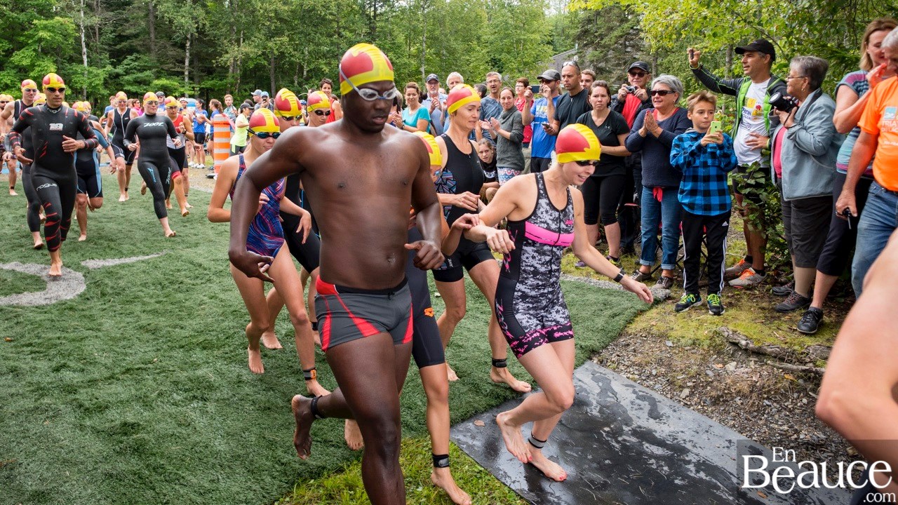 De 9 à 69 ans, de Saint-Georges à Sept-Îles, 172 triathlètes à l’assaut du Lac-Poulin