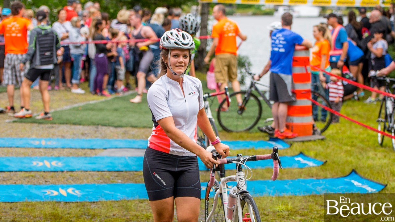 De 9 à 69 ans, de Saint-Georges à Sept-Îles, 172 triathlètes à l’assaut du Lac-Poulin