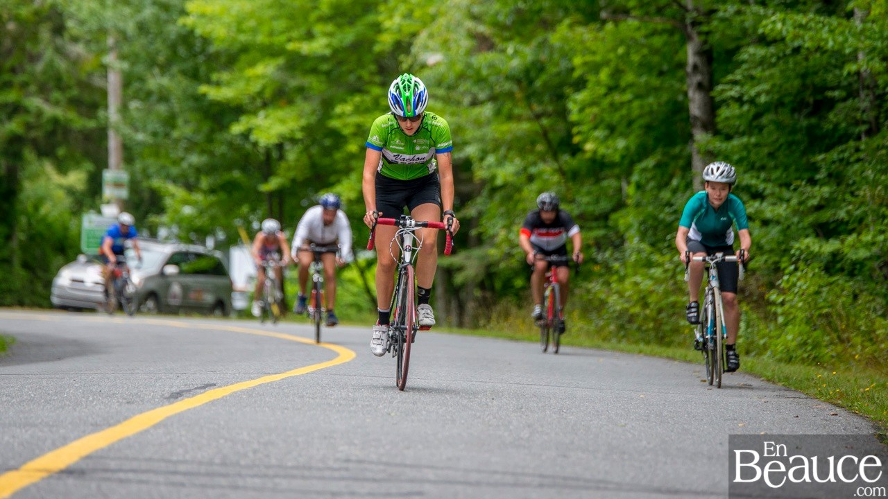 De 9 à 69 ans, de Saint-Georges à Sept-Îles, 172 triathlètes à l’assaut du Lac-Poulin