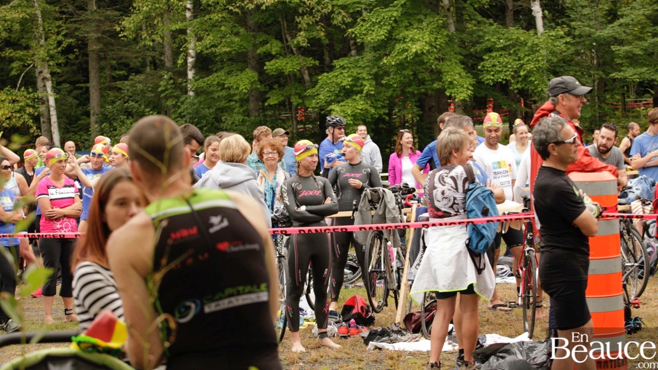 GALERIE 1/3 | Voyez les photos intégrales du Triathlon du Lac-Poulin : la natation