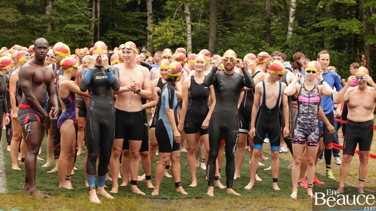 GALERIE 1/3 | Voyez les photos intégrales du Triathlon du Lac-Poulin : la natation
