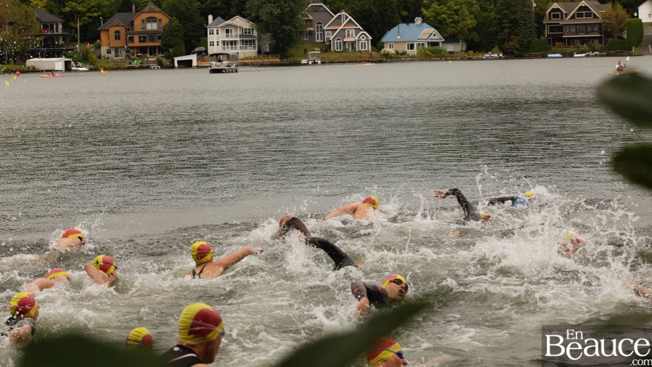 GALERIE 1/3 | Voyez les photos intégrales du Triathlon du Lac-Poulin : la natation