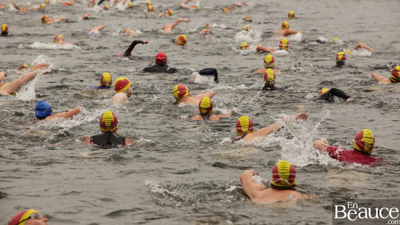 GALERIE 1/3 | Voyez les photos intégrales du Triathlon du Lac-Poulin : la natation
