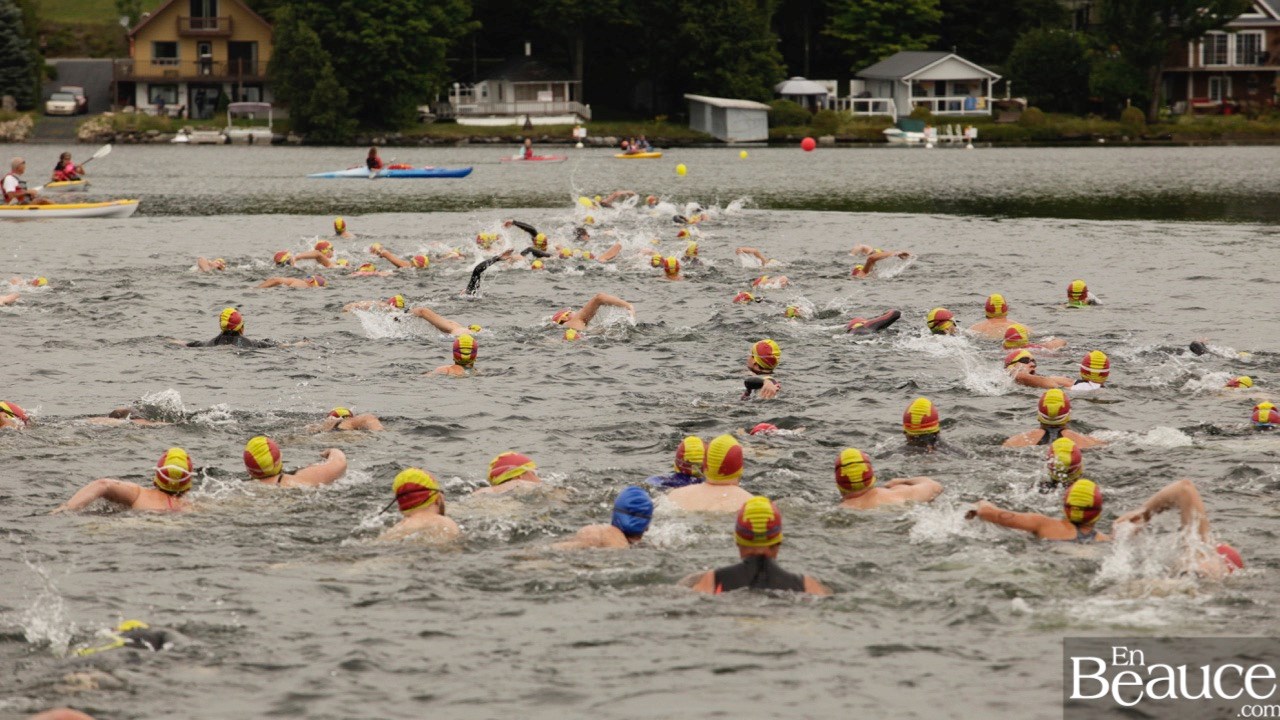 GALERIE 1/3 | Voyez les photos intégrales du Triathlon du Lac-Poulin : la natation