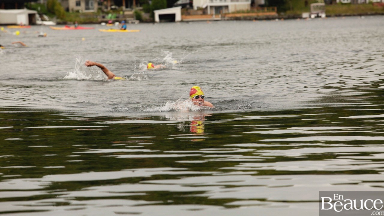 GALERIE 1/3 | Voyez les photos intégrales du Triathlon du Lac-Poulin : la natation