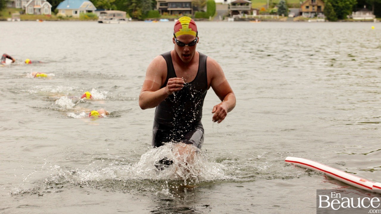GALERIE 1/3 | Voyez les photos intégrales du Triathlon du Lac-Poulin : la natation
