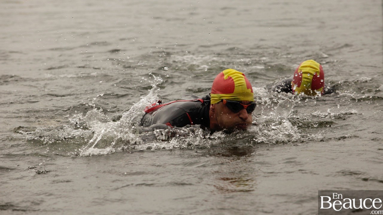 GALERIE 1/3 | Voyez les photos intégrales du Triathlon du Lac-Poulin : la natation